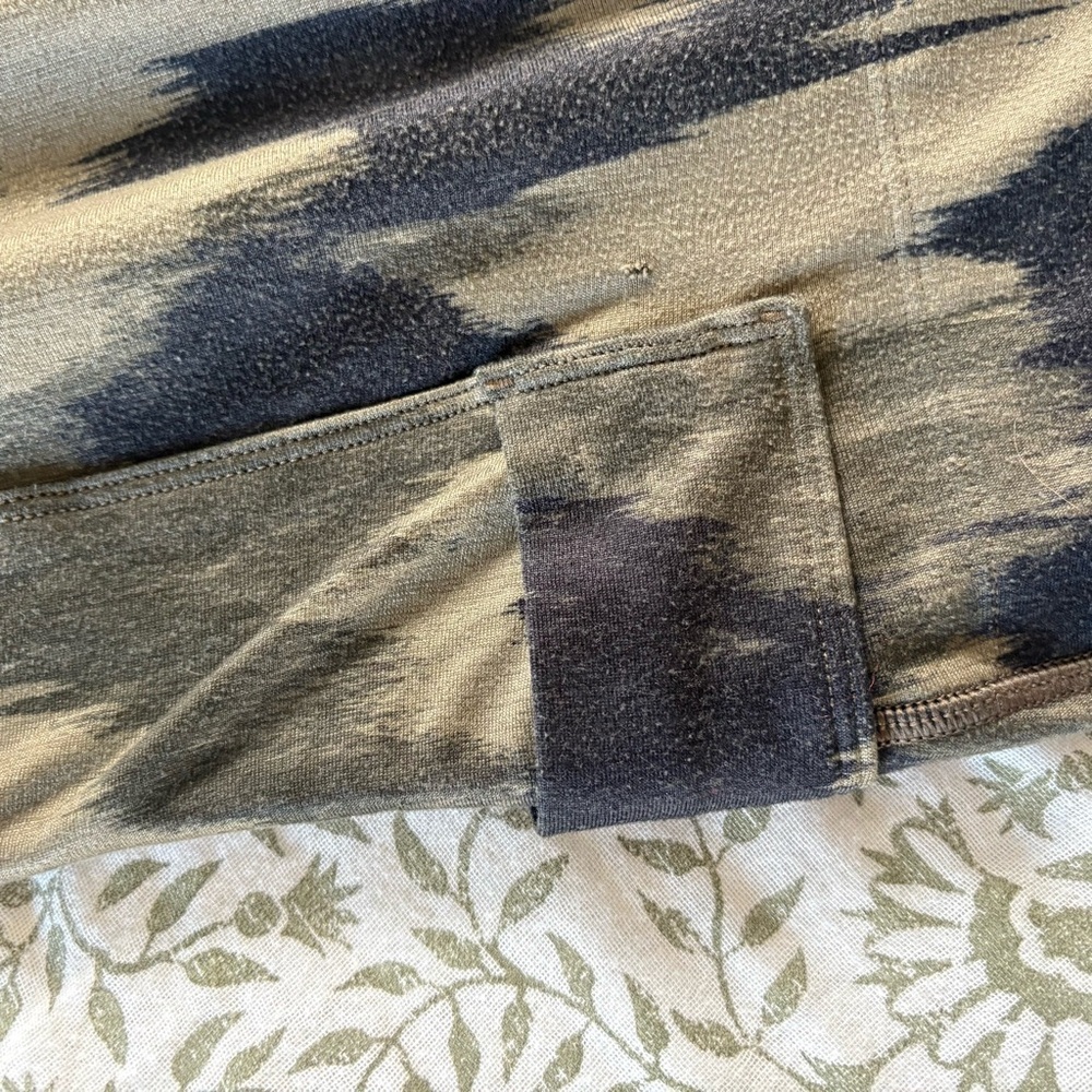 Alpine Design Women's M Selina High Rise Tight Legging Green Camo - Picture 9 of 14